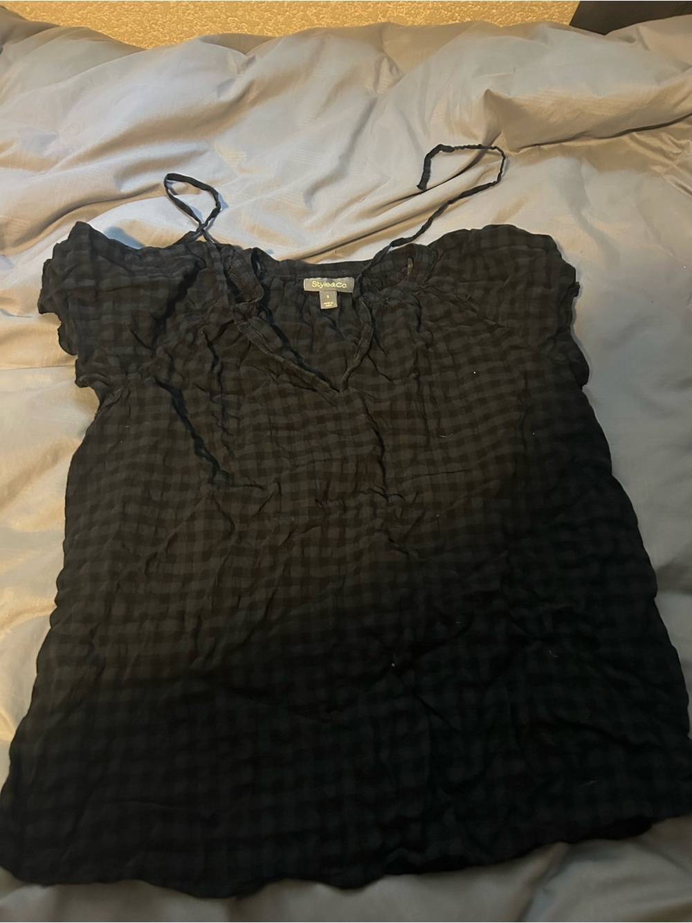 Splendid Black Lightweight Textured V-Neck Top by St